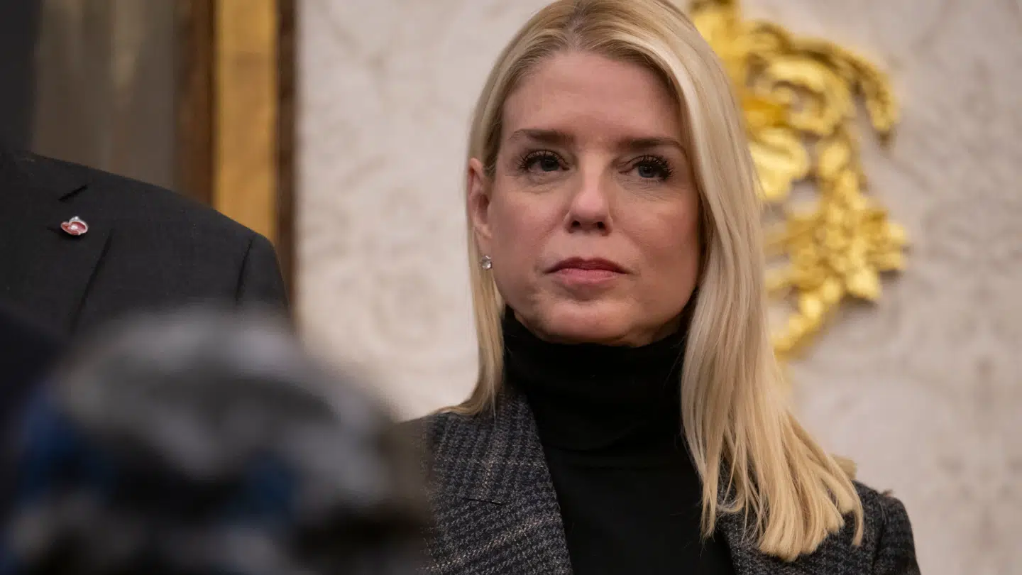 Den amerikanske justitsminister, Pam Bondi, har nu sat en tidsramme på offentliggørelsen af de såkaldte Epstein-filer.