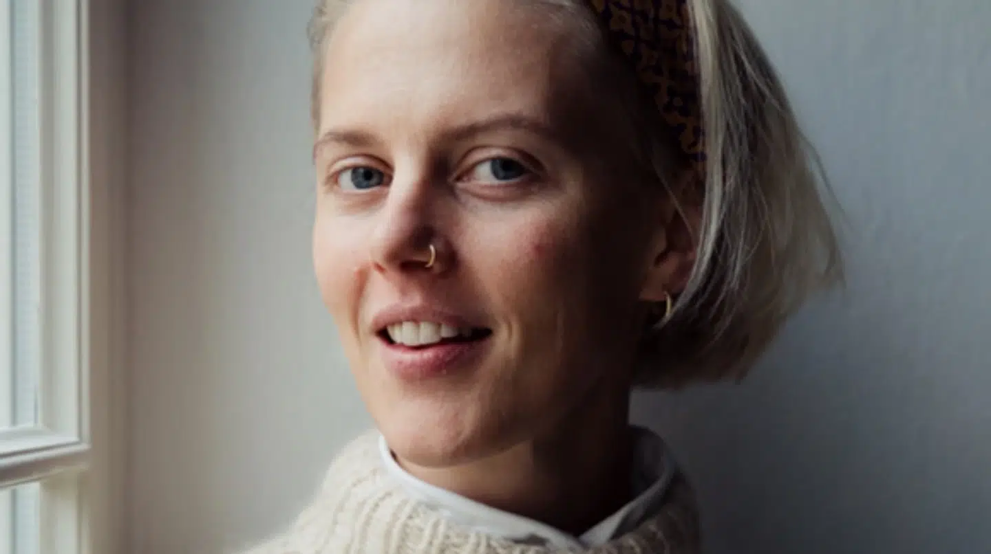 Ditte Bjerregaard grundlagde Center for Voldsforebyggelse i 2019. Hun har siden der været dedikeret til at støtte ofre for vold ved at kæmpe for gratis adgang til terapi og adgang til beskyttelse - herunder ændringer af loven.