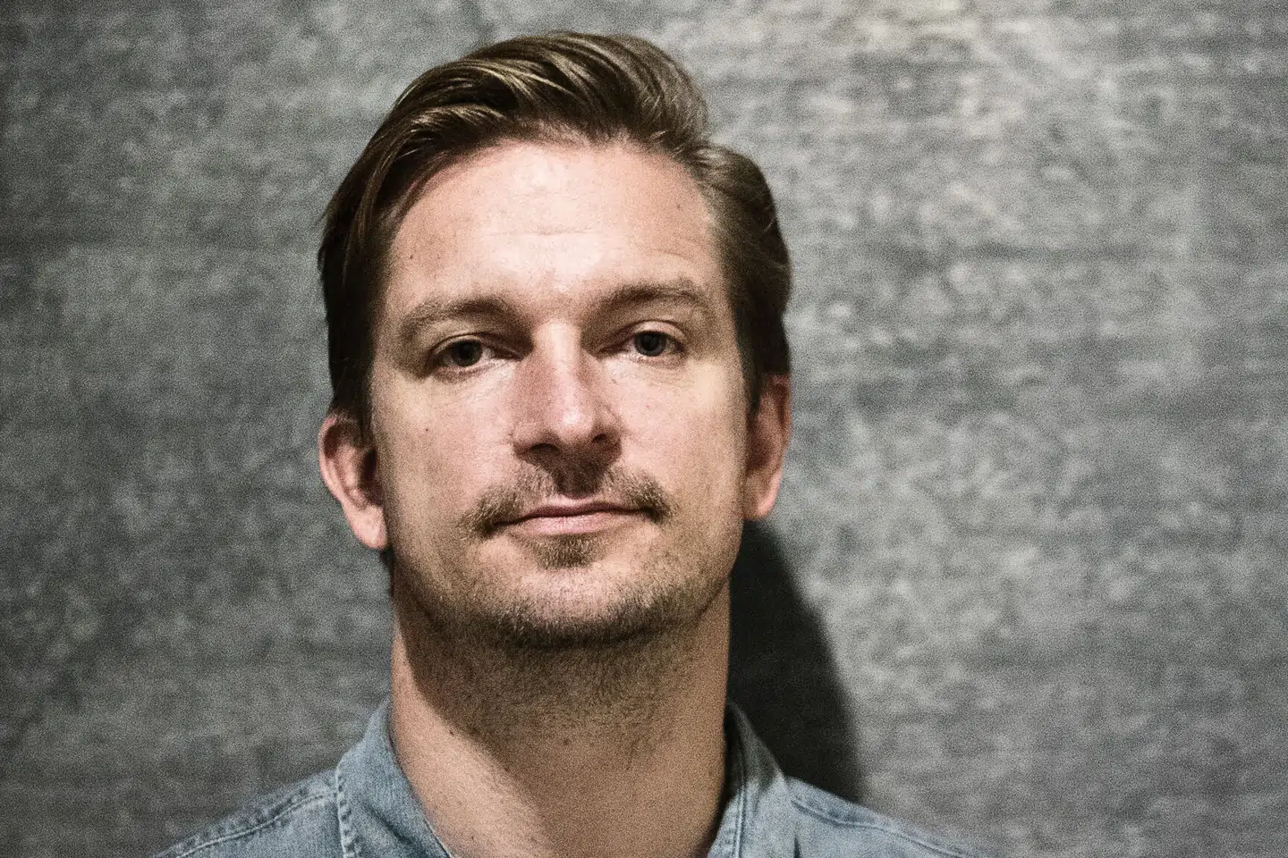 Filminstruktør Christian Bonke har tidligere udelukkende instrueret dokumentarer, men har nu forsøgt sig med spillefilmen "Herkules falder", hvor han er endt i en strid med hovedrolleindehaveren Dar Salim. Salim mener, at Bonke ikke magtede opgaven. (Arkivfoto).