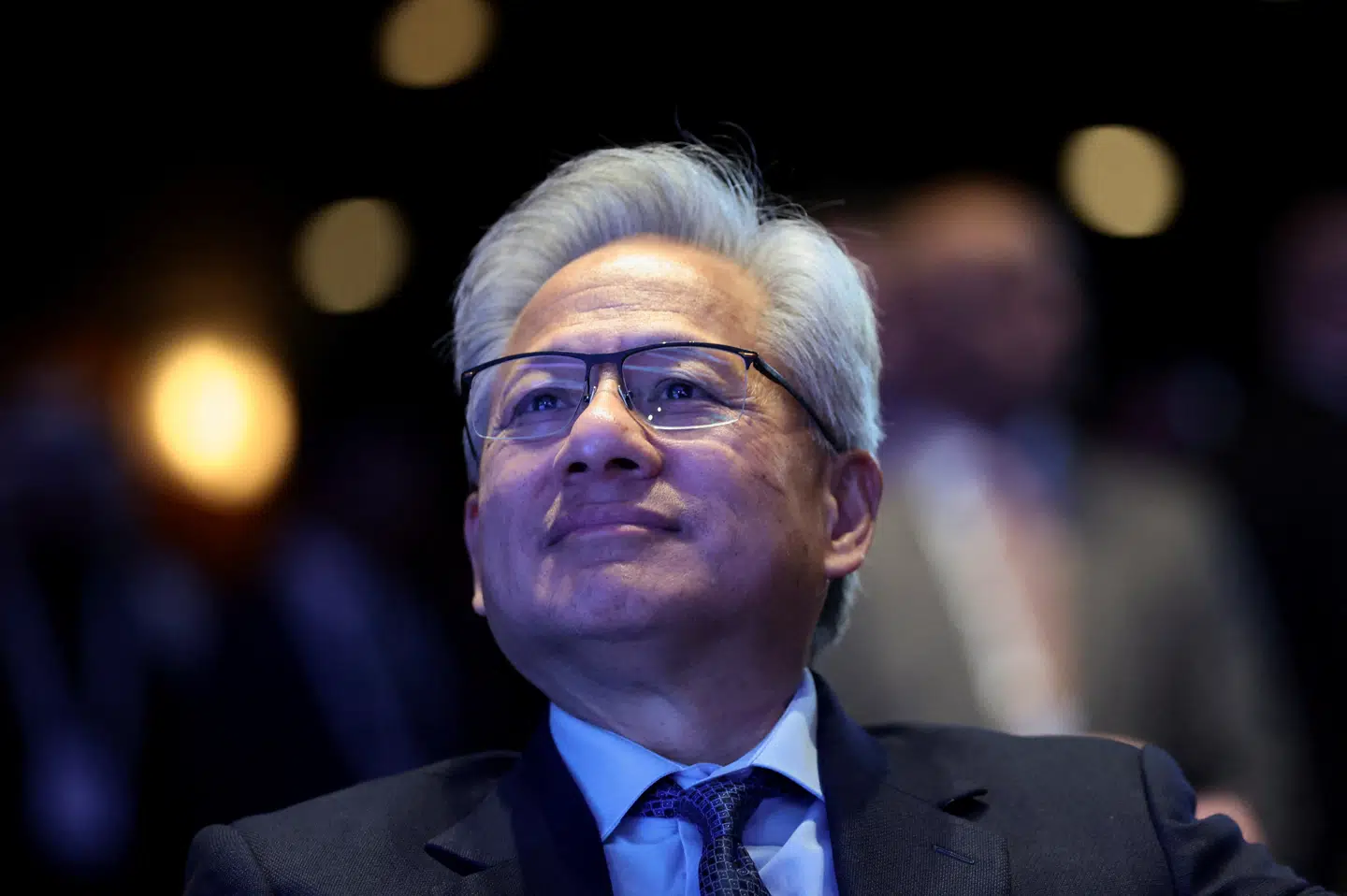 Chipgiganten Nvidias topchef, Jensen Huang, forventer et godt julesalg af de topchip, der bruges til kunstig intelligens.