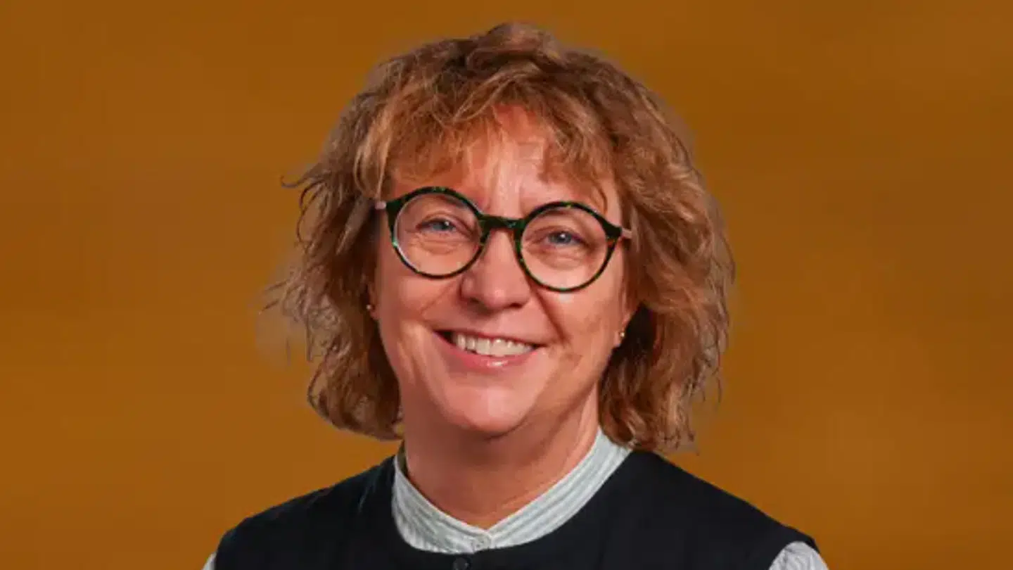 Lokalpolitikeren Ulla Sørensen skiftede fra Socialdemokratiet til Venstre efter kommunalvalget. Nu er der arrangeret en demonstration mod hendes manøvre.