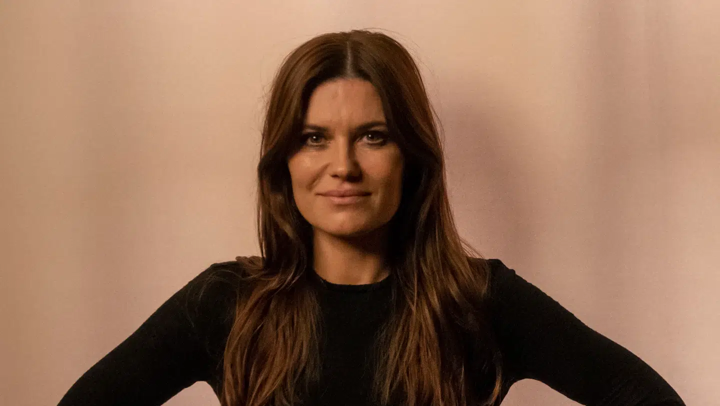 Sangerinde Pernille Rosendahl er aktuel med erindringsbogen 'Lille kæmper' om sit eget liv.