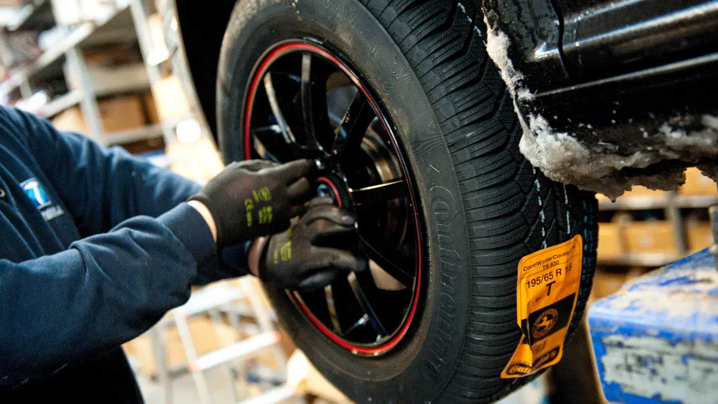 Det kan koste en bøde på 1.000 kroner pr. dæk, hvis de ikke er i orden.
