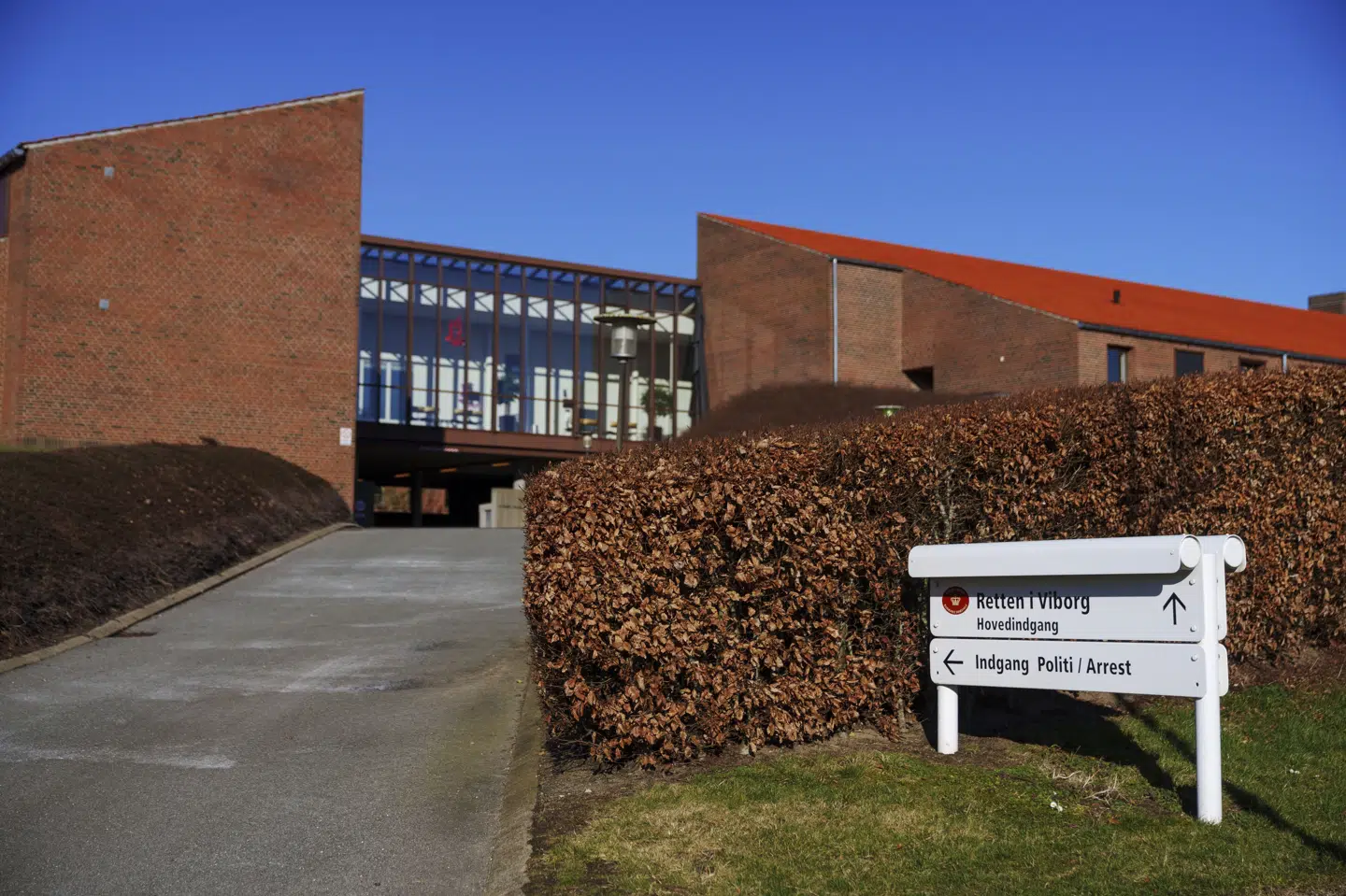 En seniorsergent fra Flyvestation Karup er torsdag ved Retten i Viborg idømt to måneders betinget fængsel for mandatsvig. (Arkivfoto).