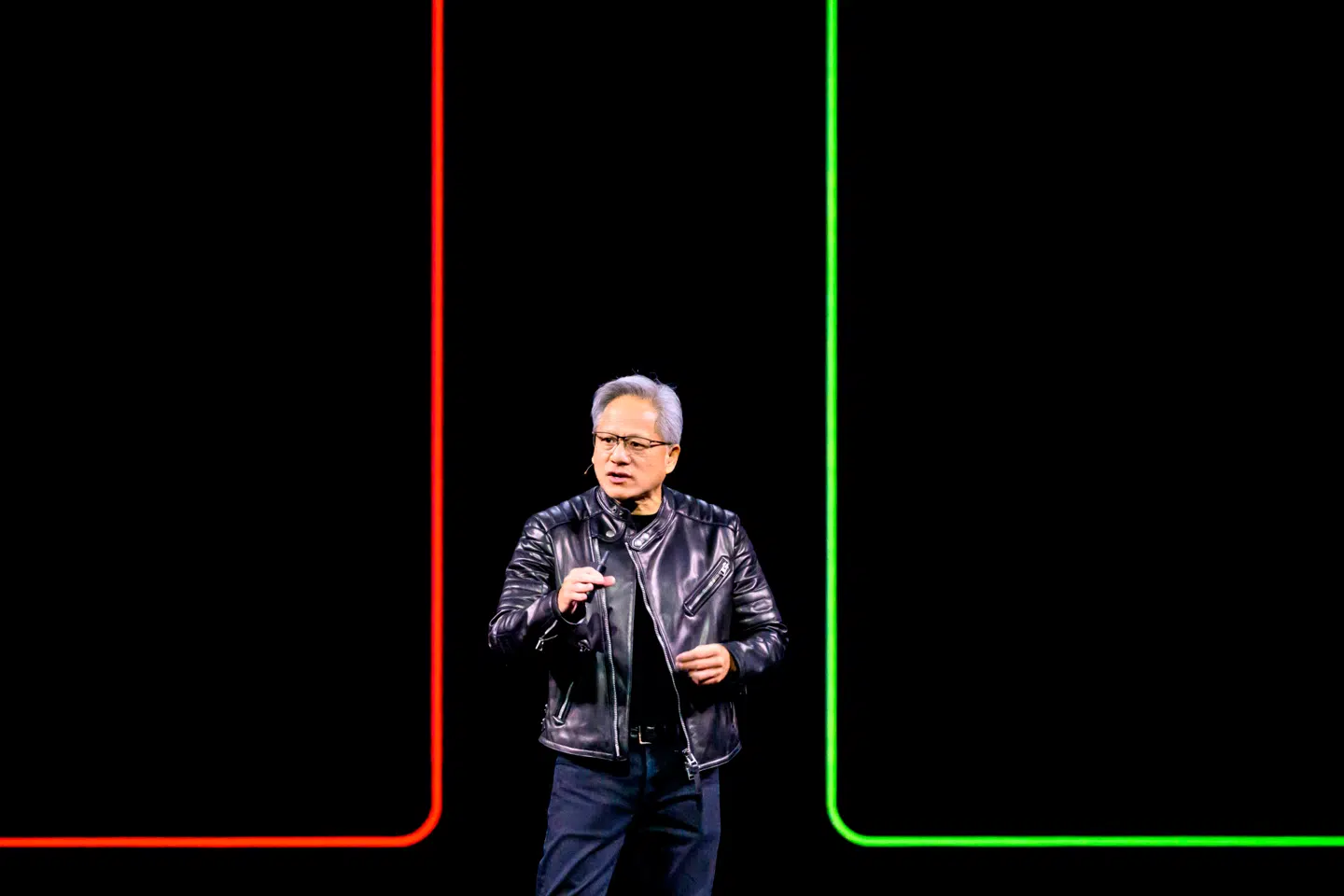 Den karismatiske administrerende direktør i NVIDIA, Jensen Huang, har med et formidabelt regnskab for en stund lagt en dæmper på kritikere, der mener, at en ai-boble er på vej.