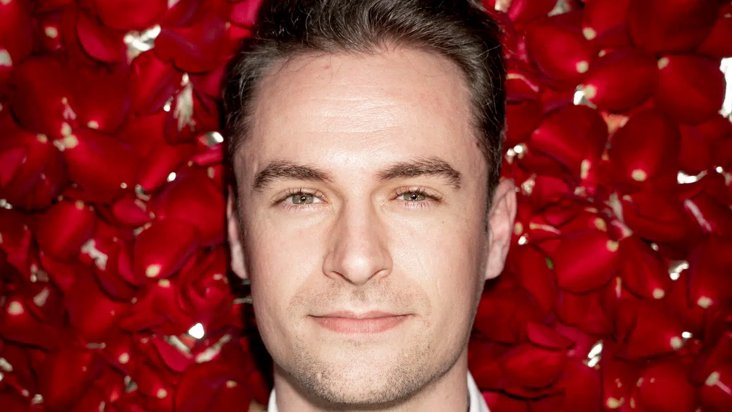 Casper Berthelsen var den første danske 'Bachelor'. Nu vender han tilbage i et nyt datingprogram.