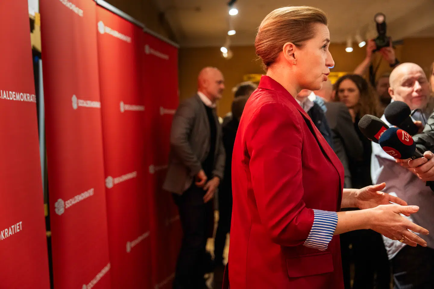 Ifølge flere internationale medier skyldes Socialdemokratiets tilbagegang ved kommunalvalget træthed over for partiets udlændingepolitik.