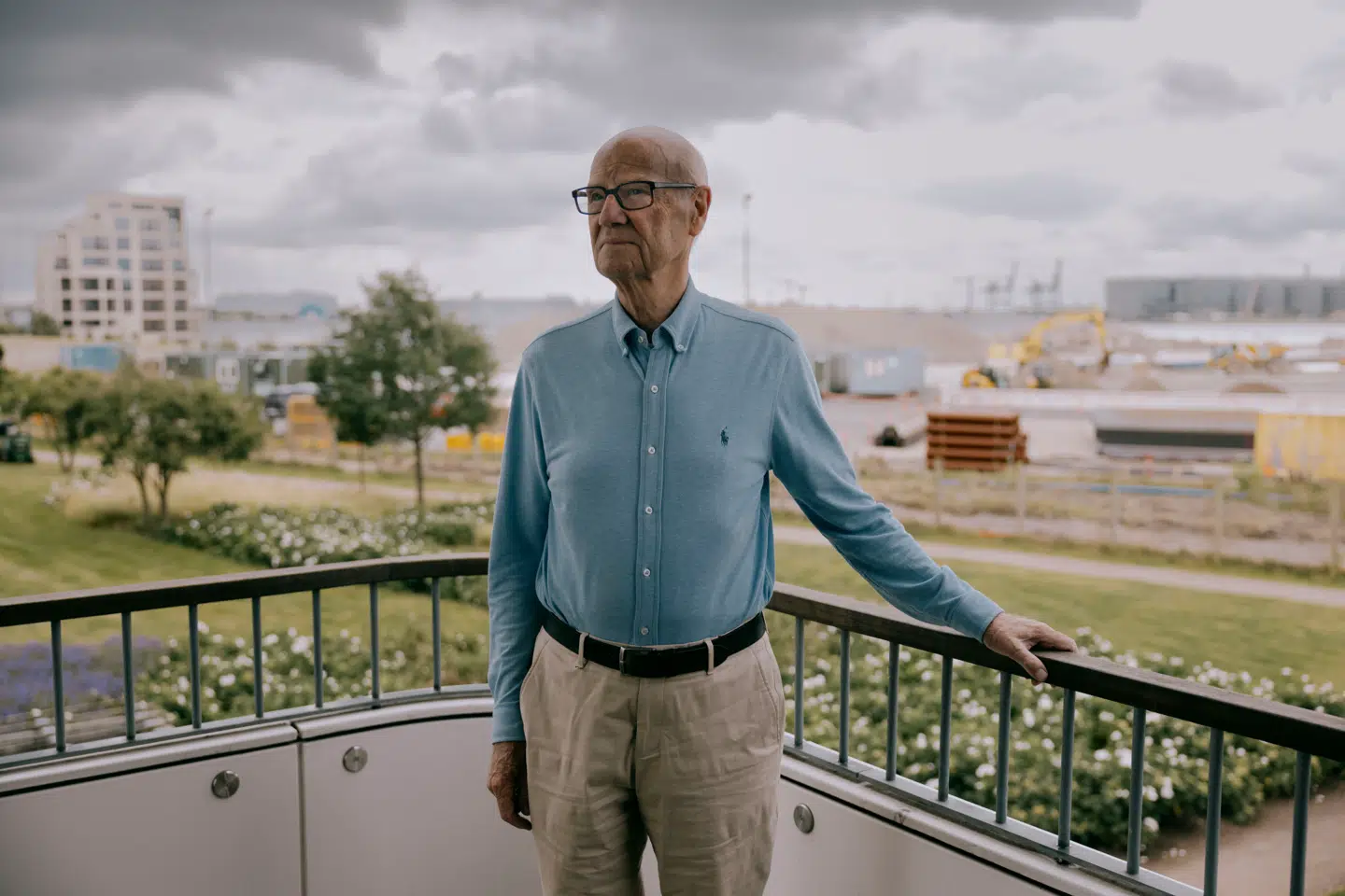 85-årige Erik Holtegaard er talsmand for de utilfredse beboere i Tuborg Havnepark. Et halvt år efter slaget om lokalplanen syntes tabt, er der stadig polemik i Hellerup-bydelen.