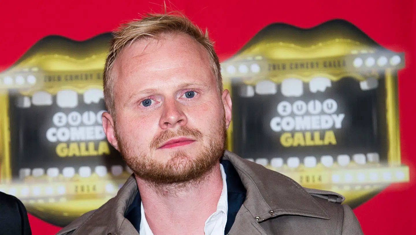 Fem kvinder har anmeldt Jonathan Spang seksuelt overgreb, voldtægt eller vold af fysisk eller psykisk karakter. Det har bistandsadvokat Helle Hald, der repræsenterer kvinderne, oplyst til medierne.