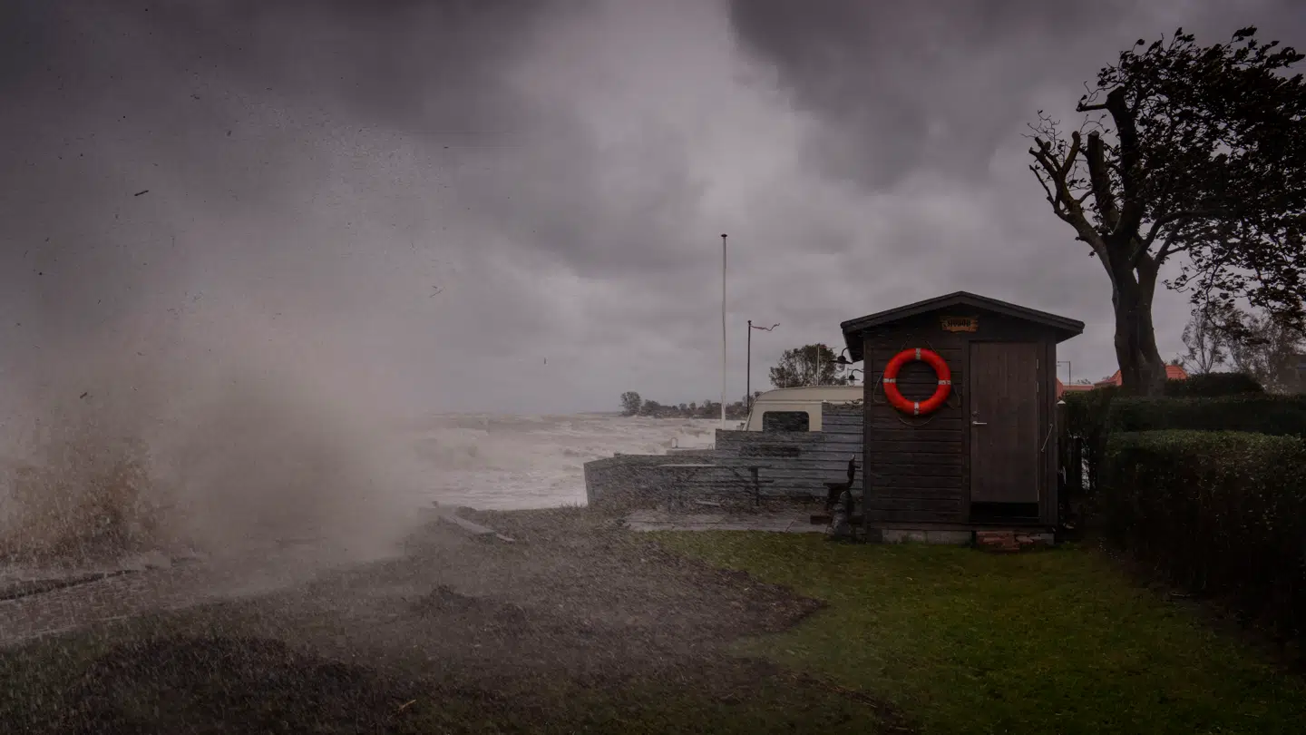Stormflot, som her på billedet, og 100-års-hændelser øger prisen på dine forsikringer.