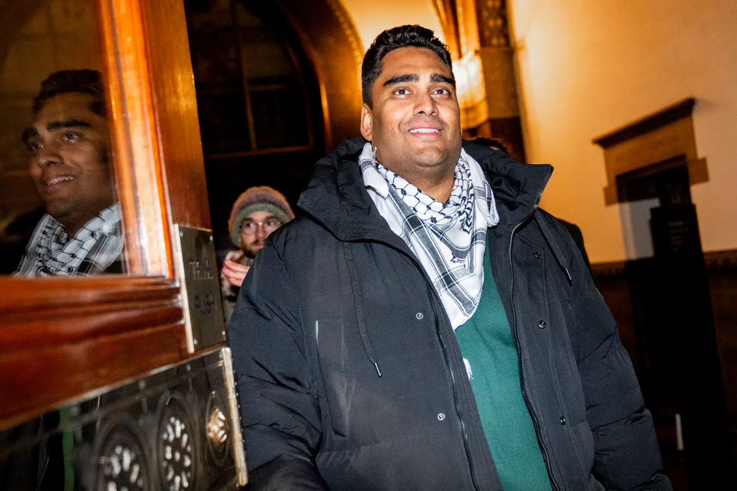 Sikandar Siddique ankommer til Københavns Rådhus natten til onsdag den 19. november 2025.