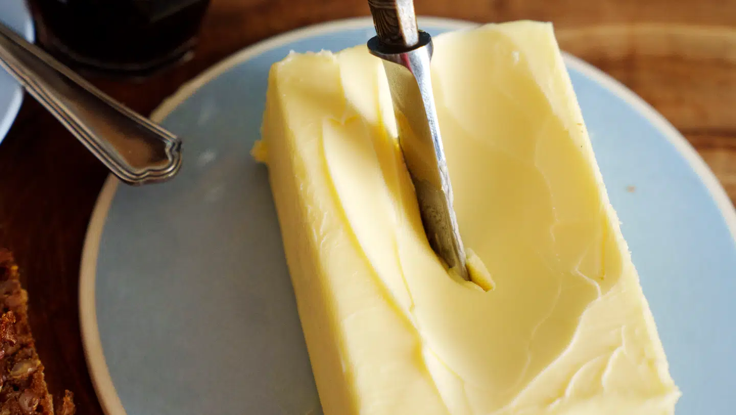 Smørprisen daler og varsler julens komme.