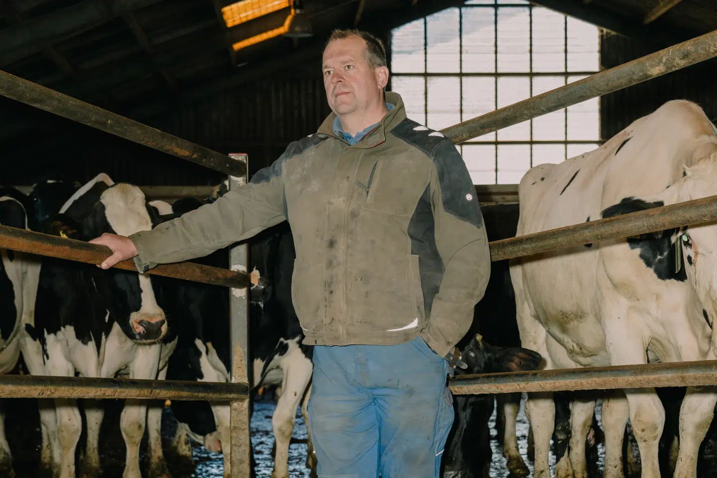 Christian Lund viser sin gård frem, inden han blev borgmester. (Arkivfoto).