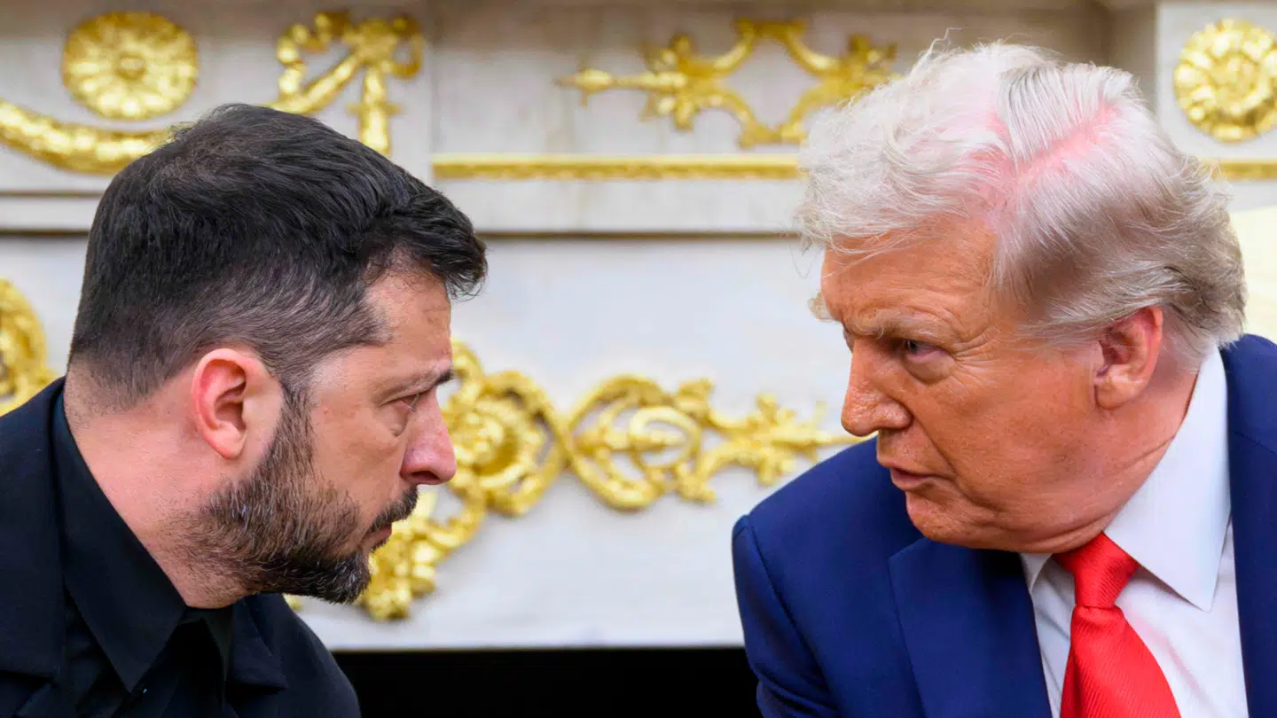 Donald Trump sender en subtil ydmygelse til Volodymyr Zelenskyj i udkastet til en fredsaftale, mener ekspert.