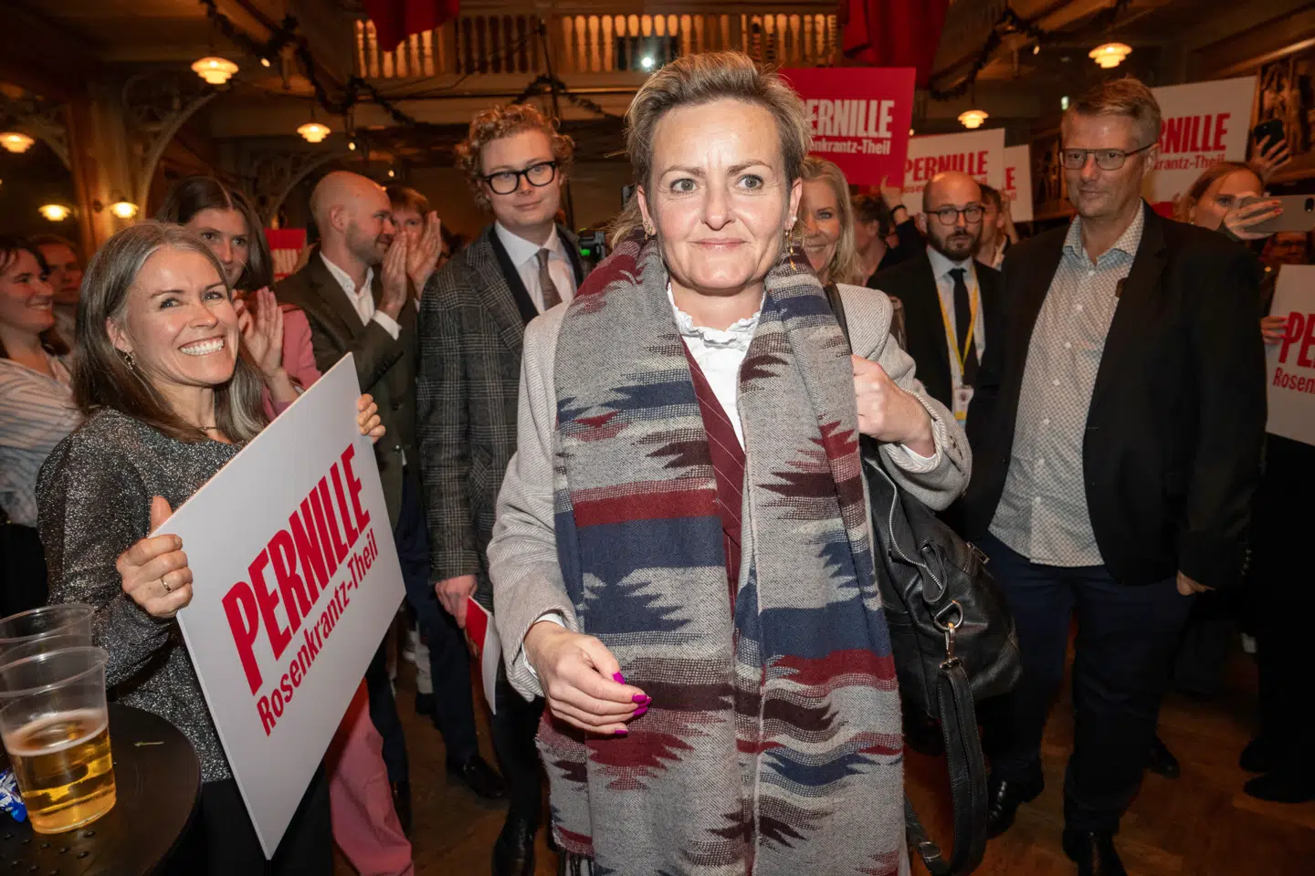 »Pernille Rosenkrantz Theil blev grundigt vraget af vælgerne. At hun er færdig i politik er et symbol på det store nederlag for Socialdemokratiet, men også for hende. Hun blev vejet og fundet for let,« siger Bent Winther, Berlingskes politiske analytiker.