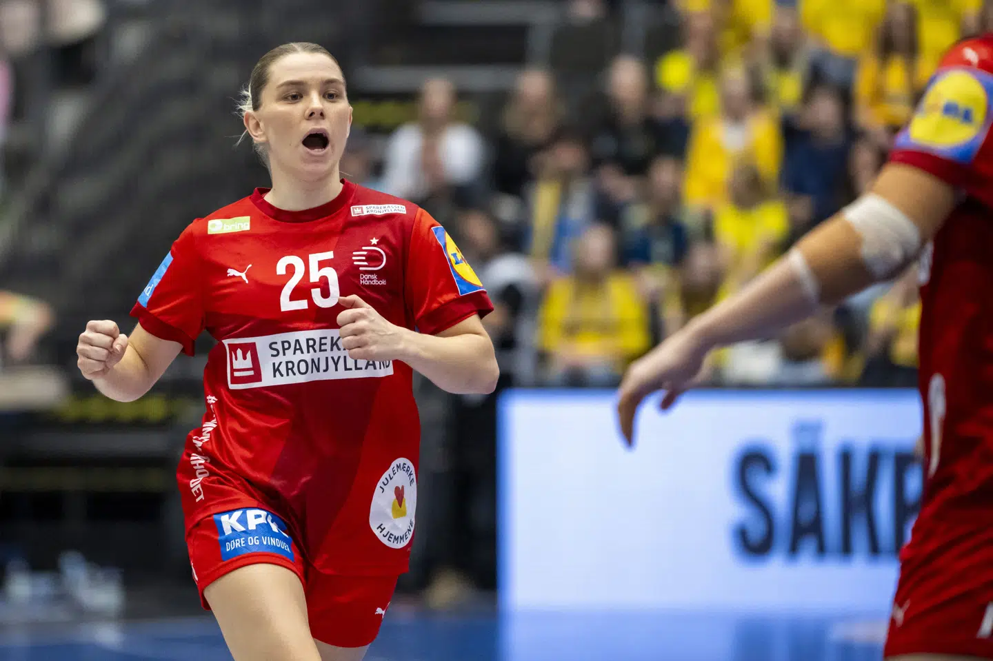 Trine Østergaard udgik tidligt med en skade i Danmarks sidste testkamp før VM.