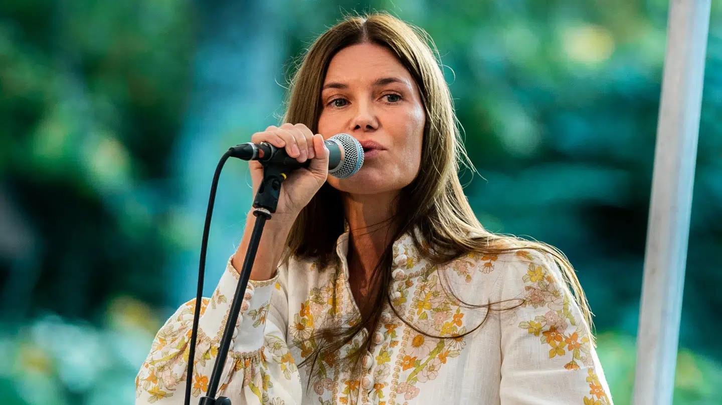 Pernille Rosendahl udkommer mandag med erindringsbogen 'Lille kæmper'.