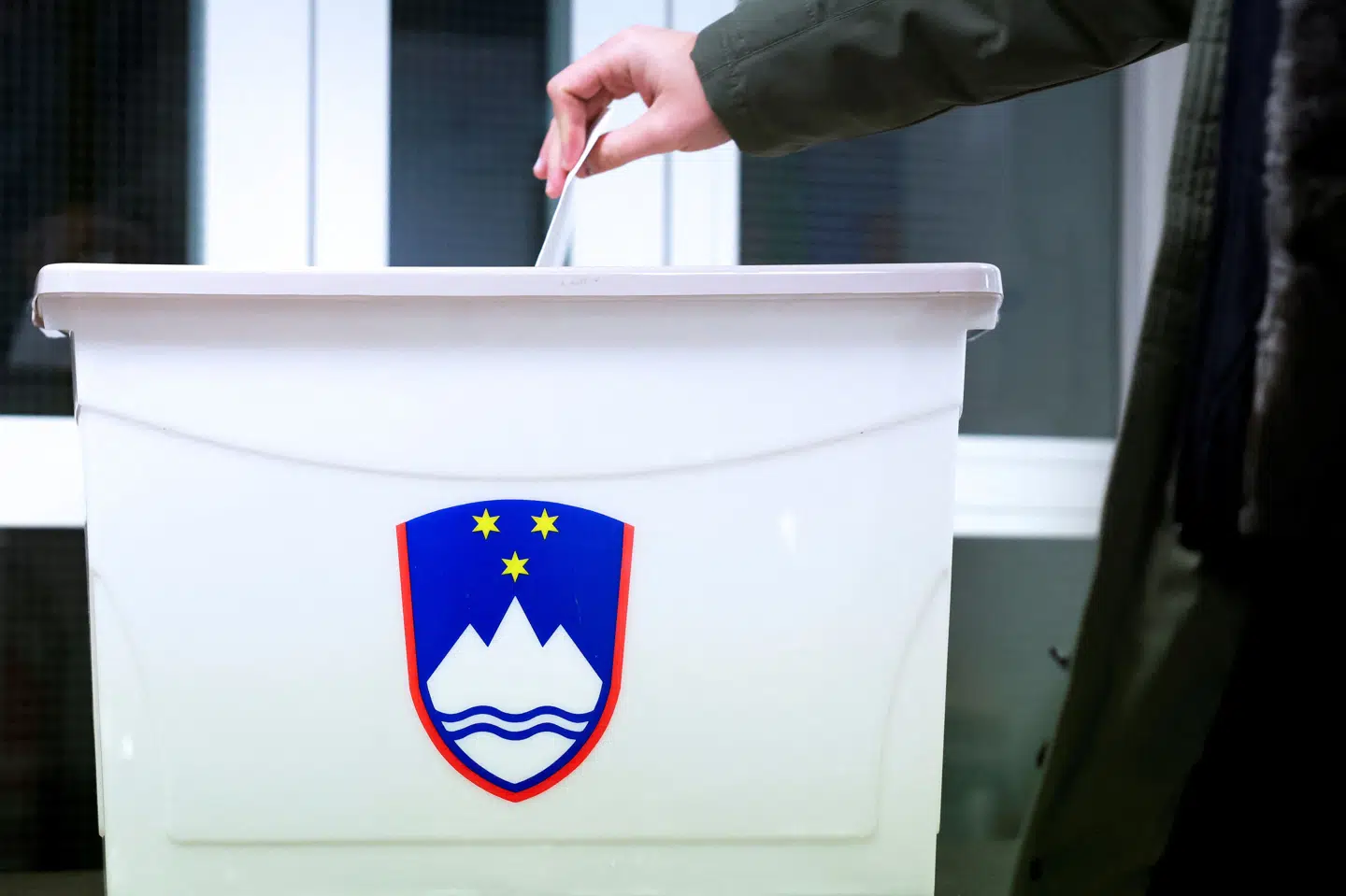 Slovenerne har søndag været i stemmeboksen om en lov om aktiv dødshjælp. Lidt over halvdelen af vælgerne har sagt nej.