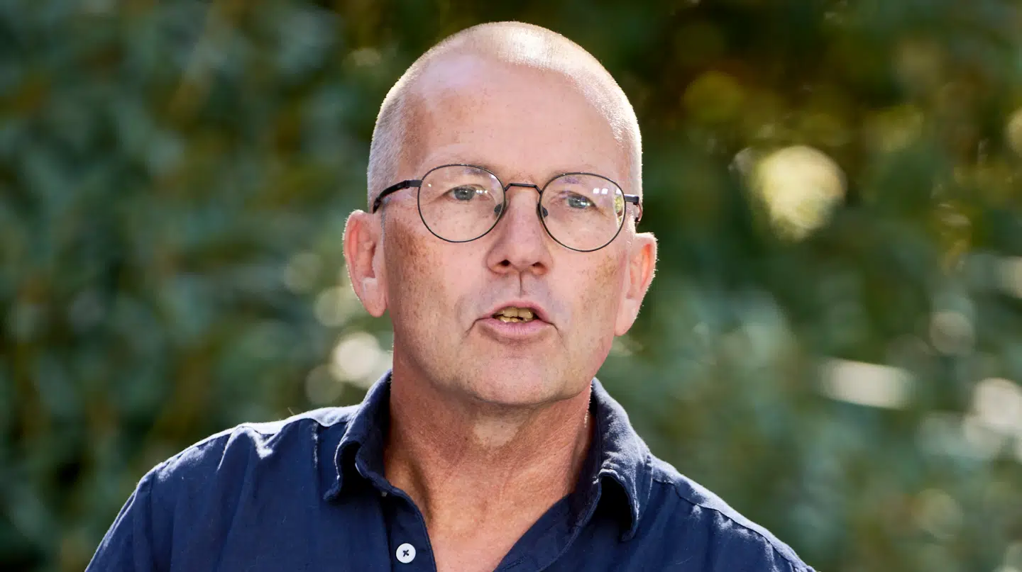 Sundhedsordfører for Enhedslisten Peder Hvelplund vil have Gaza-patienter fragtet til Danmark.