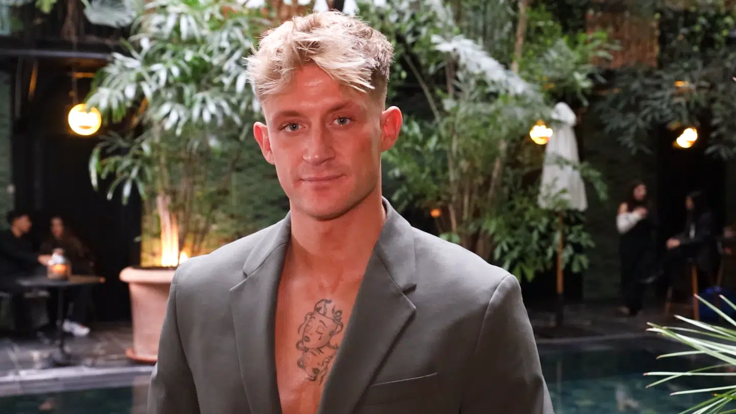 Den voldstiltalte musiker Kevin 'Bro' Andreasen medvirker aktuelt i Prime Video-formatet 'Villa of broken hearts'. Her skal otte kendte arbejde med dem selv og deres usunde kærlighedsmønstre.