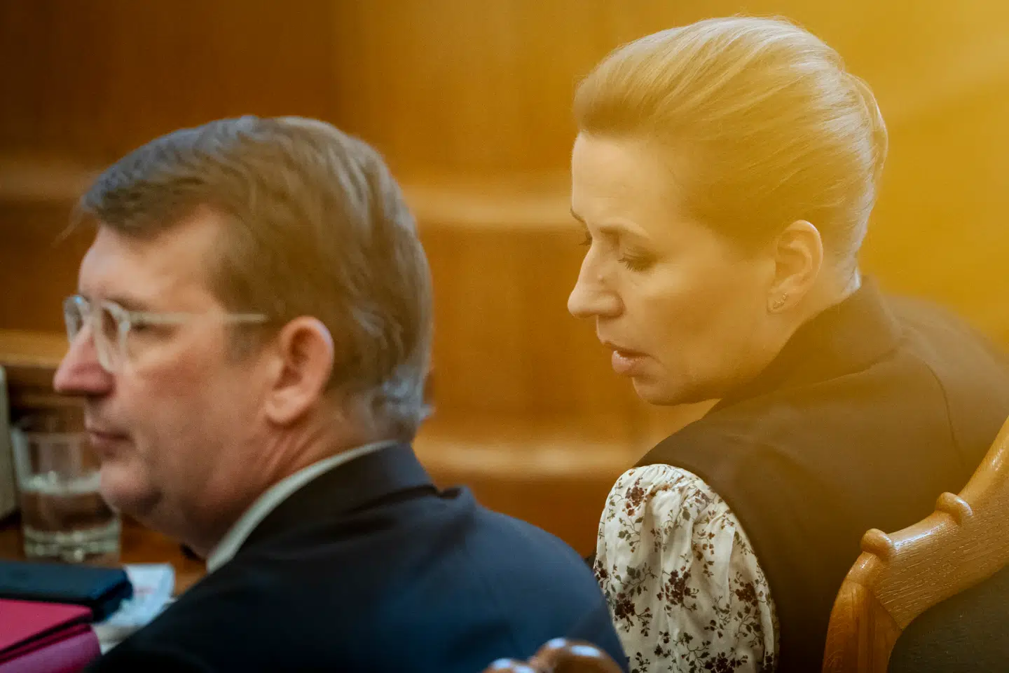 Statsminister Mette Frederiksen (S) og Troels Lund Poulsen (V) under åbningsdebatten i Folketinget, torsdag den 9. oktober 2025. (Foto: Mads Claus Rasmussen/Ritzau Scanpix)