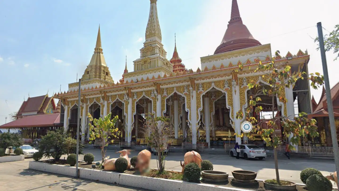 Det buddhistiske tempel Wat Rat Prakhong Tham i Bangkok, Thailand, hvor broren ankom med kisten.