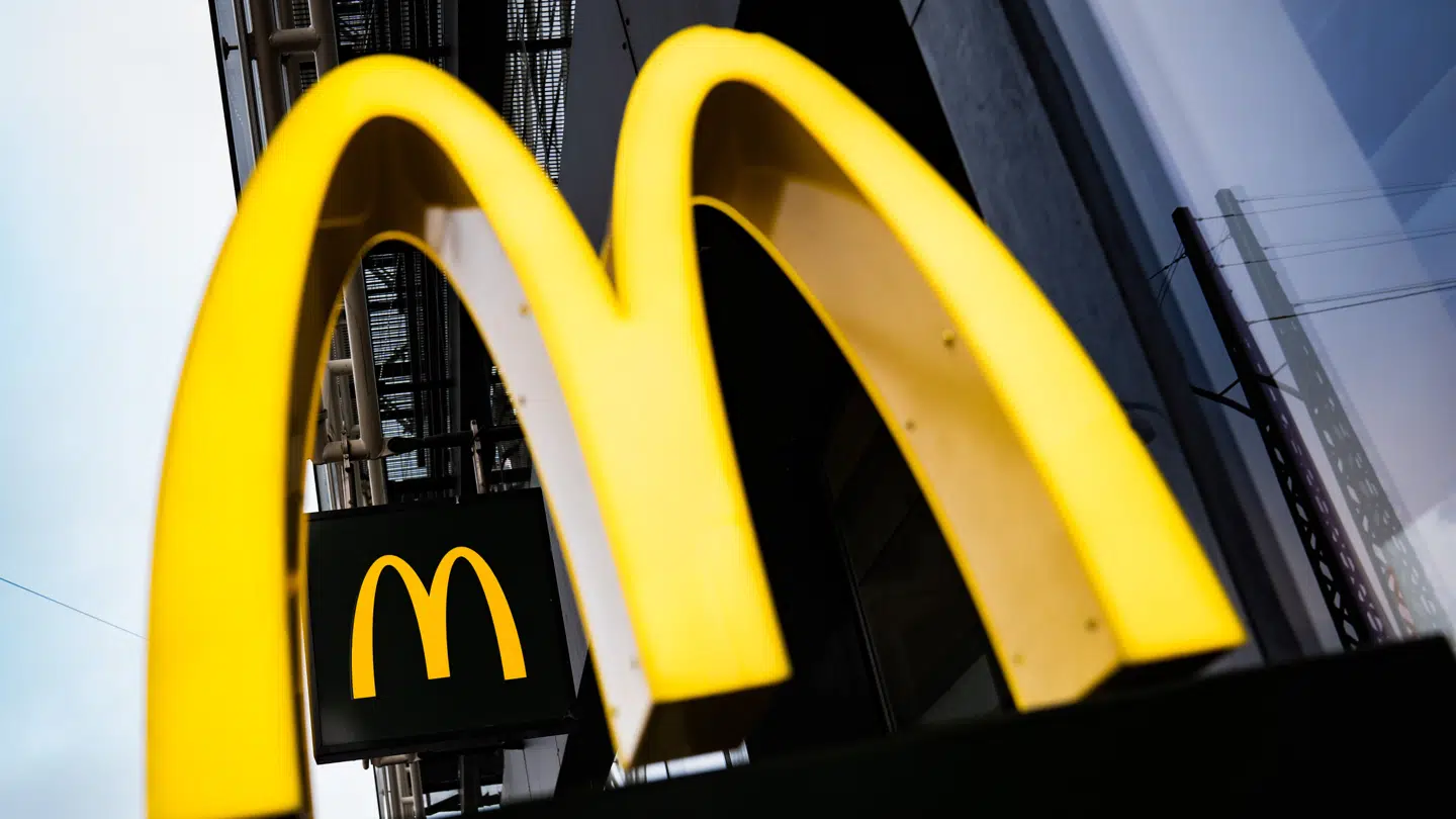 Det endte skidt for en pige, der lagde besøg på McDonald's.