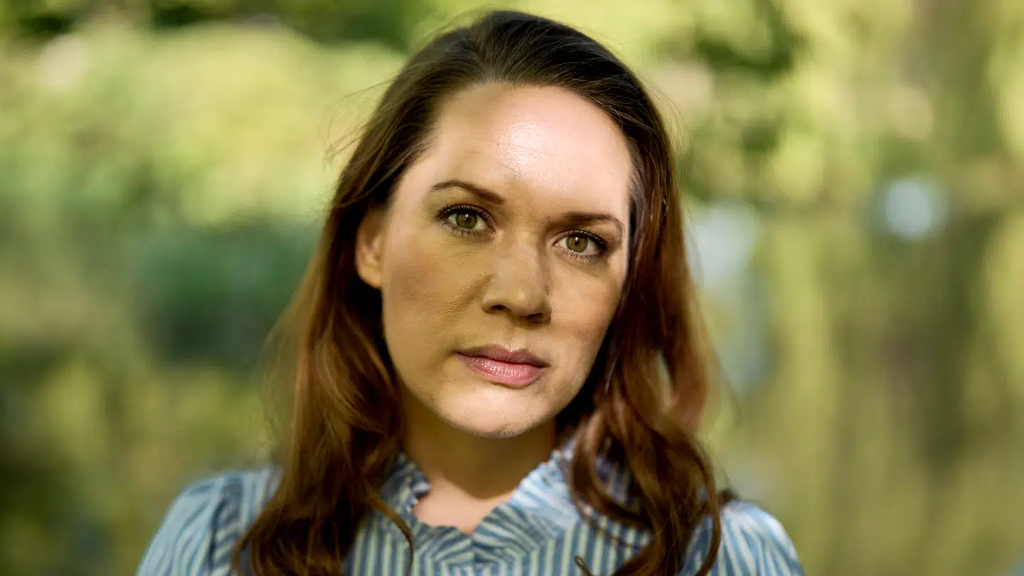 Amalie Dollerup medvirker fra første december på skærmen, når hun spiller Valdes mor i årets TV 2-julekalender.