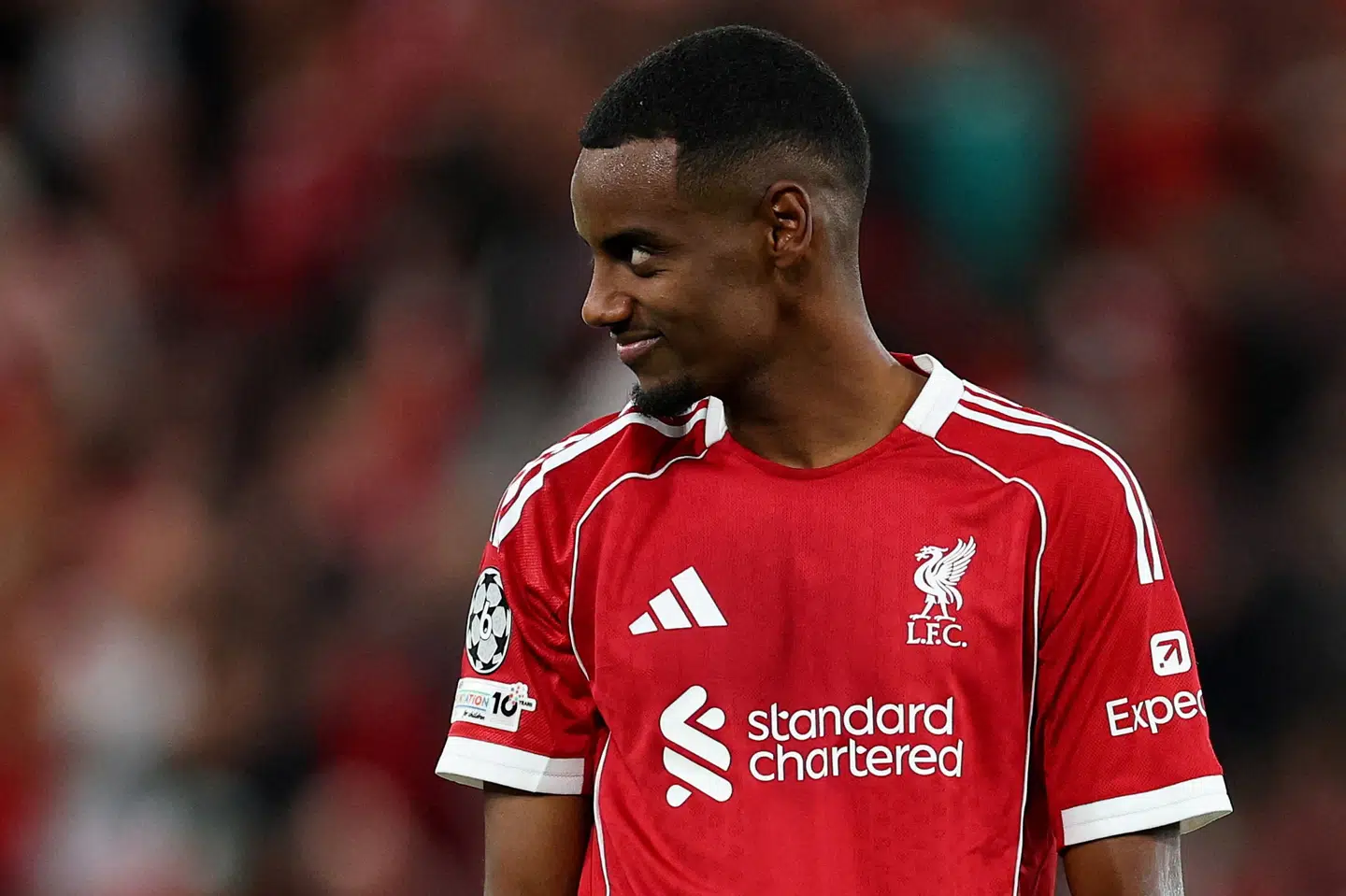 Liverpool-angriberen Alexander Isak fik i 2024 stjålet sin bil og andre værdier. Nu er sagen afsluttet med en beskeden bøderegn over røverne. (Arkivfoto).