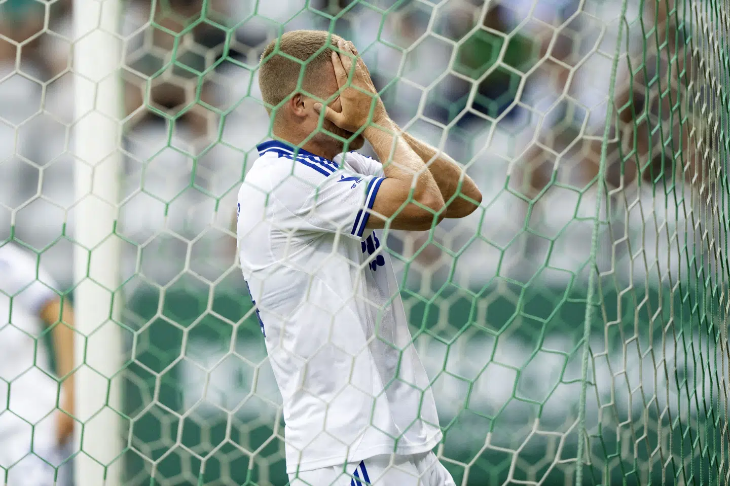 Andreas Cornelius må se onsdagens Champions League-kamp fra tribunen. (Arkivfoto).