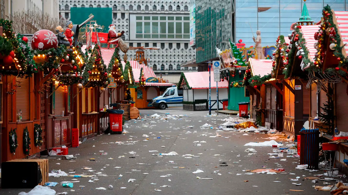 Gennem nødudgange lykkedes det gerningsmanden at trænge ind på julemarkedet i Magdeburg.