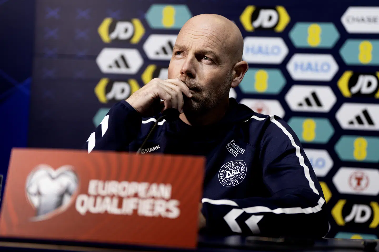 Brian Riemer og resten af landsholdet bliver seedet i nederste lag, hvis det lykkes at kvalificere sig til VM. (Arkivfoto).