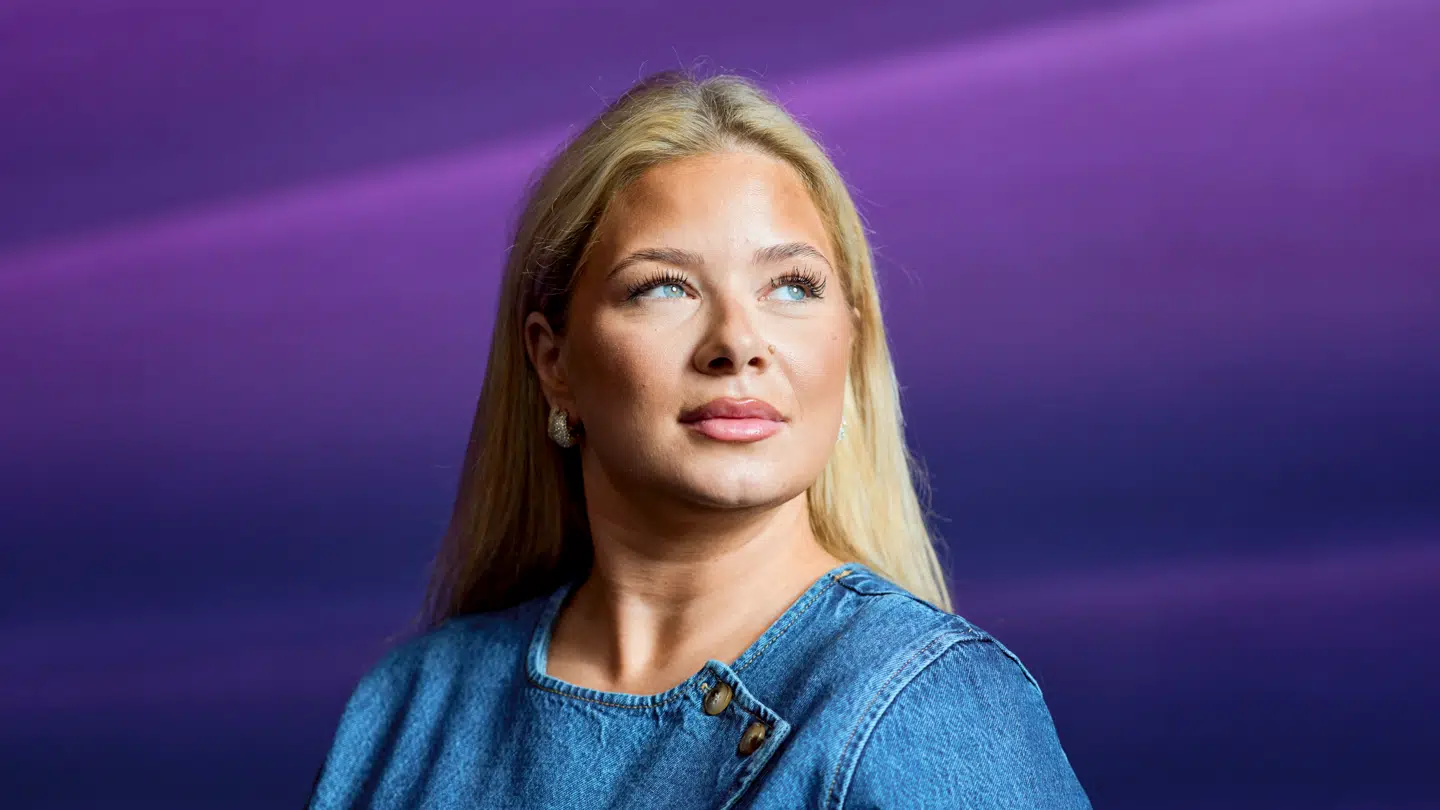 For sangerinden Sissal var det ikke kun, kunsten at danse, der var hård.