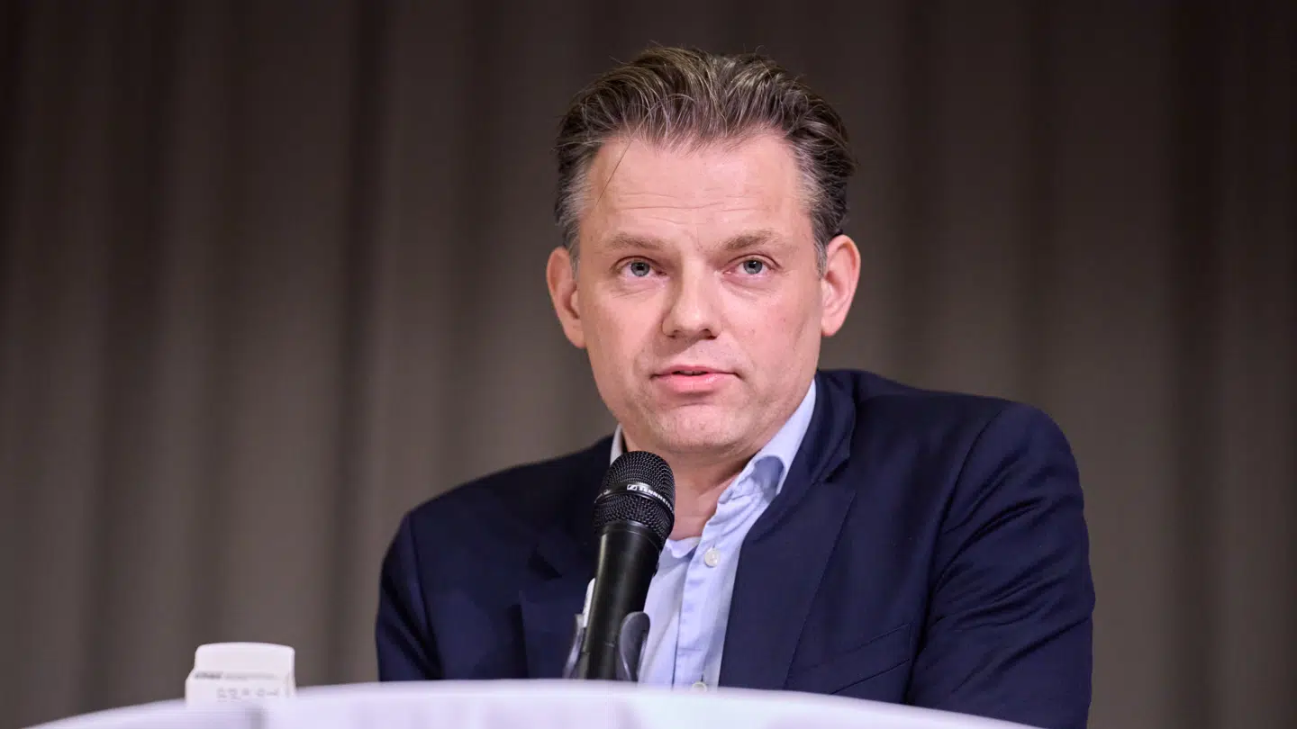 ' I mere end 90 år er lærere blevet uddannet på Nyelandsvej. Tusindvis og atter tusindvis af dygtige mennesker, der har dannet børn og unge i skolen. Ja, selv Kim Larsen blev uddannet herfra,' skriver Michael Vindfeldt (S) på Facebook.