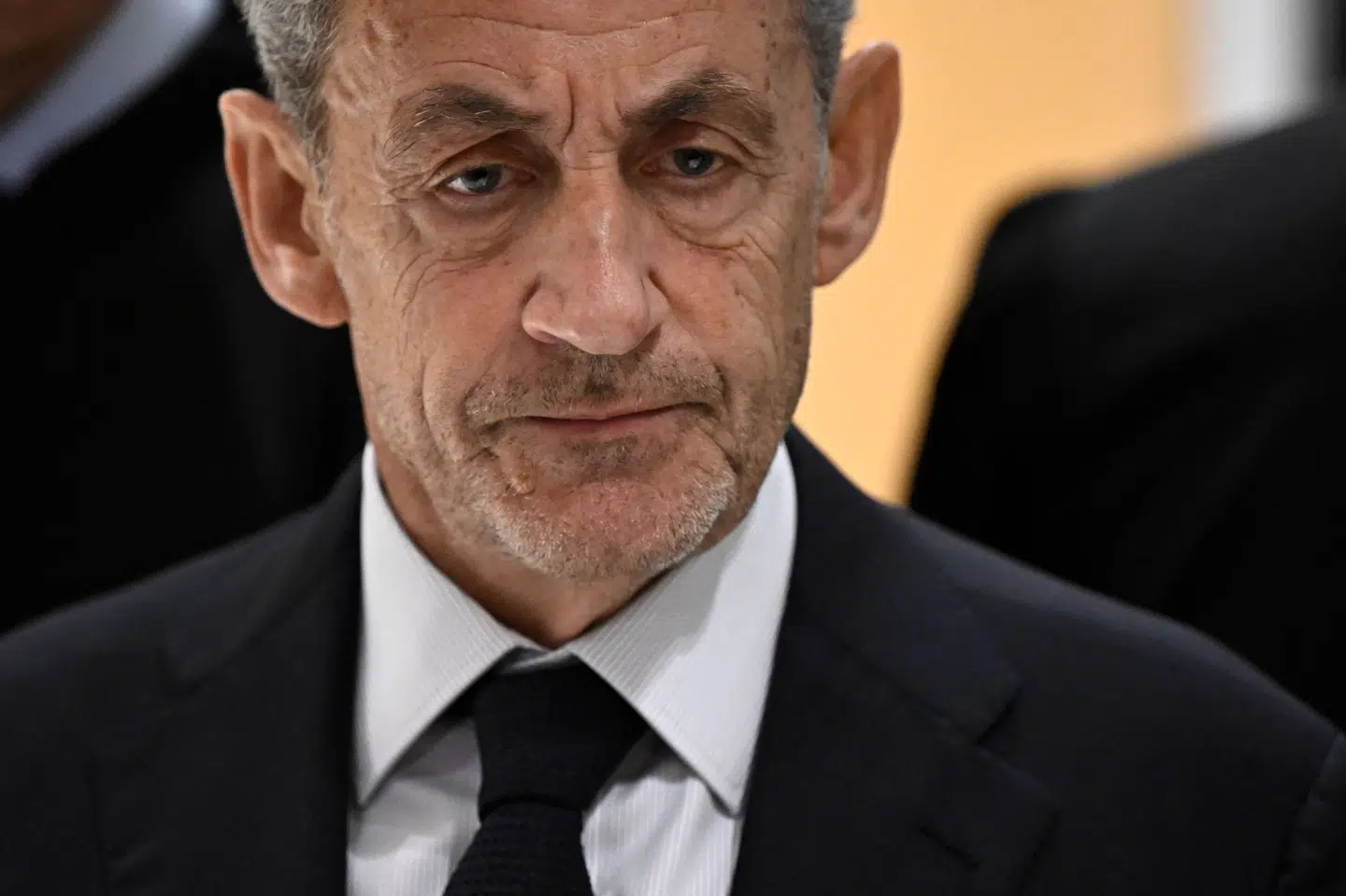 De juridiske problemer fortsætter for ekspræsident Nicolas Sarkozy, der her forlader domstol i september. (Arkivfoto).