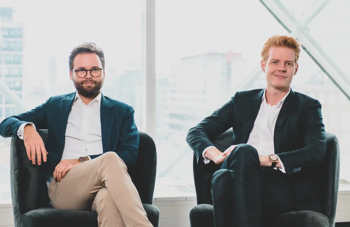 De to stiftere Martin Hegelund (tv.) Rico Andersen (th.) har solgt deres virksomhed Shine til franske Cegid. Salget værdisætter virksomheden til mere en 6,5 milliarder kroner.