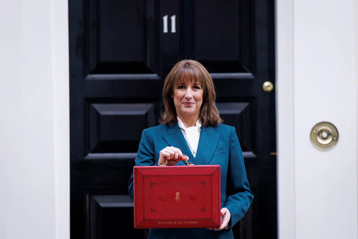 På trods af et massivt flertal i parlamentet hænger premierminister Keir Starmers Labour-regering i laser. Finansminister Rachel Reeves har onsdag fremlagt en finanslov, der vil udløse flere kampe.