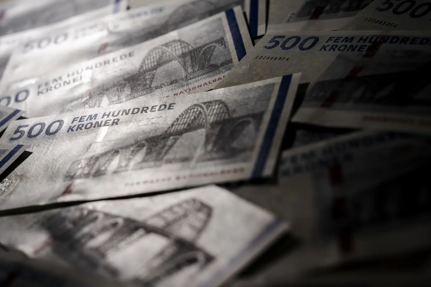 Fire milliarder kroner i feriepenge ligger i mørket og gemmer sig, indtil de godt 850.000 ejere finder frem til dem.