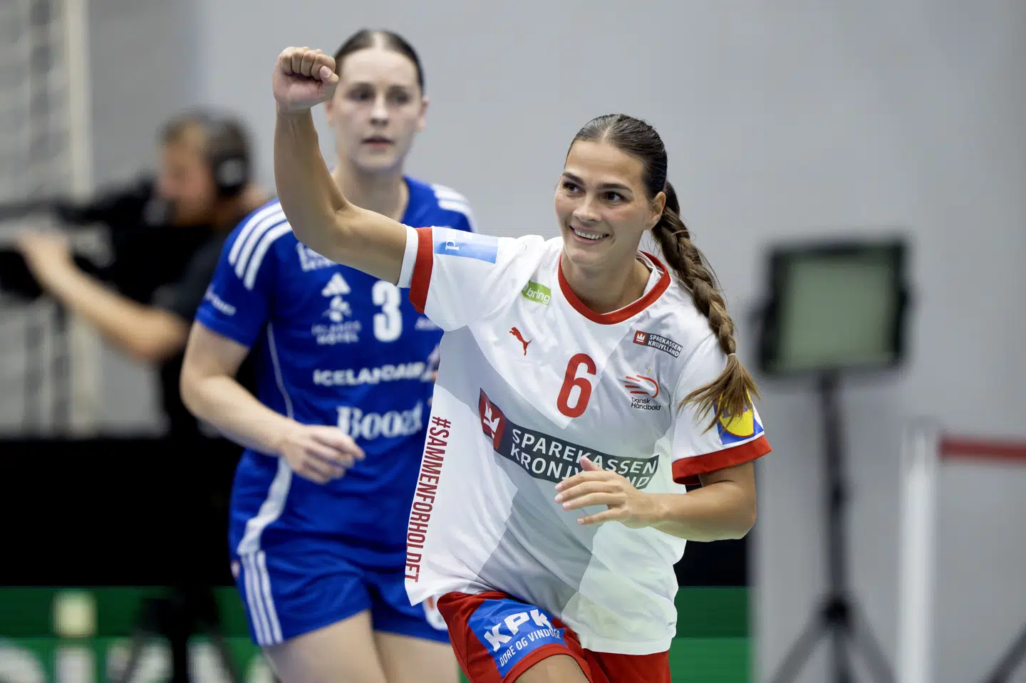 Helena Elver er blandt nøglespillerne på kvindelandsholdet. (Arkivfoto).