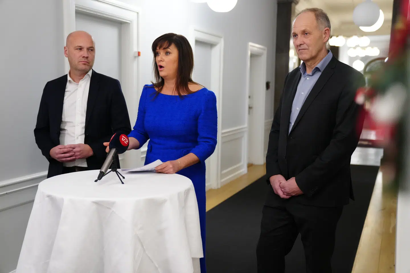 Pressemøde på Christiansborg med indenrigs- og sundhedsminister Sophie Løhde (V), formand for Kommunernes Landsforening Martin Damm og Danske Regioners formand, Anders Kühnau (S), om ny kræftplan.
- Vi har indgået en aftale, der sikrer, at Kræftplan V ikke bare er en plan på papiret, sagde ministeren.