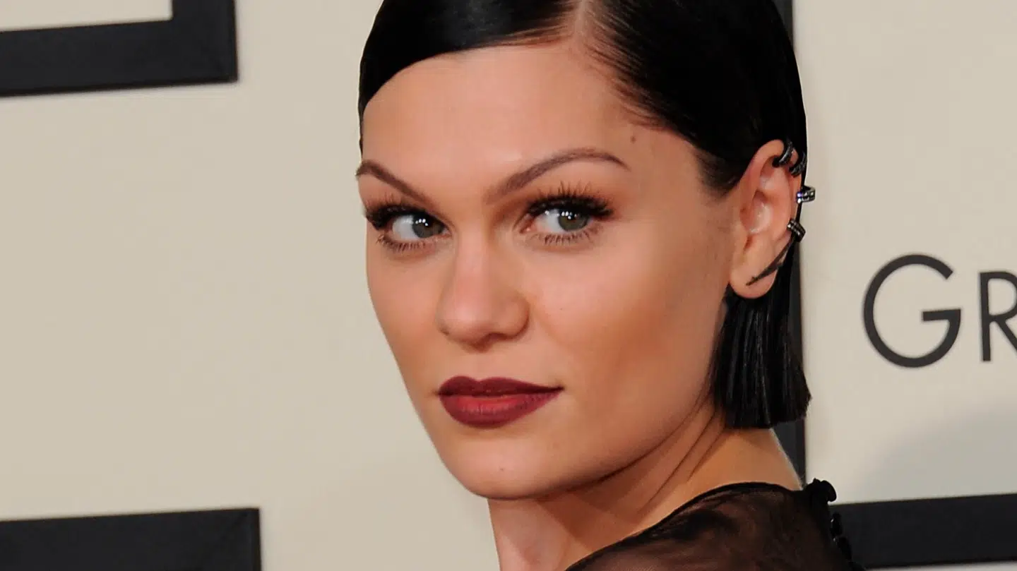 Jessie J giver tidligere kæreste en ordentligt omgang med grovfilen.