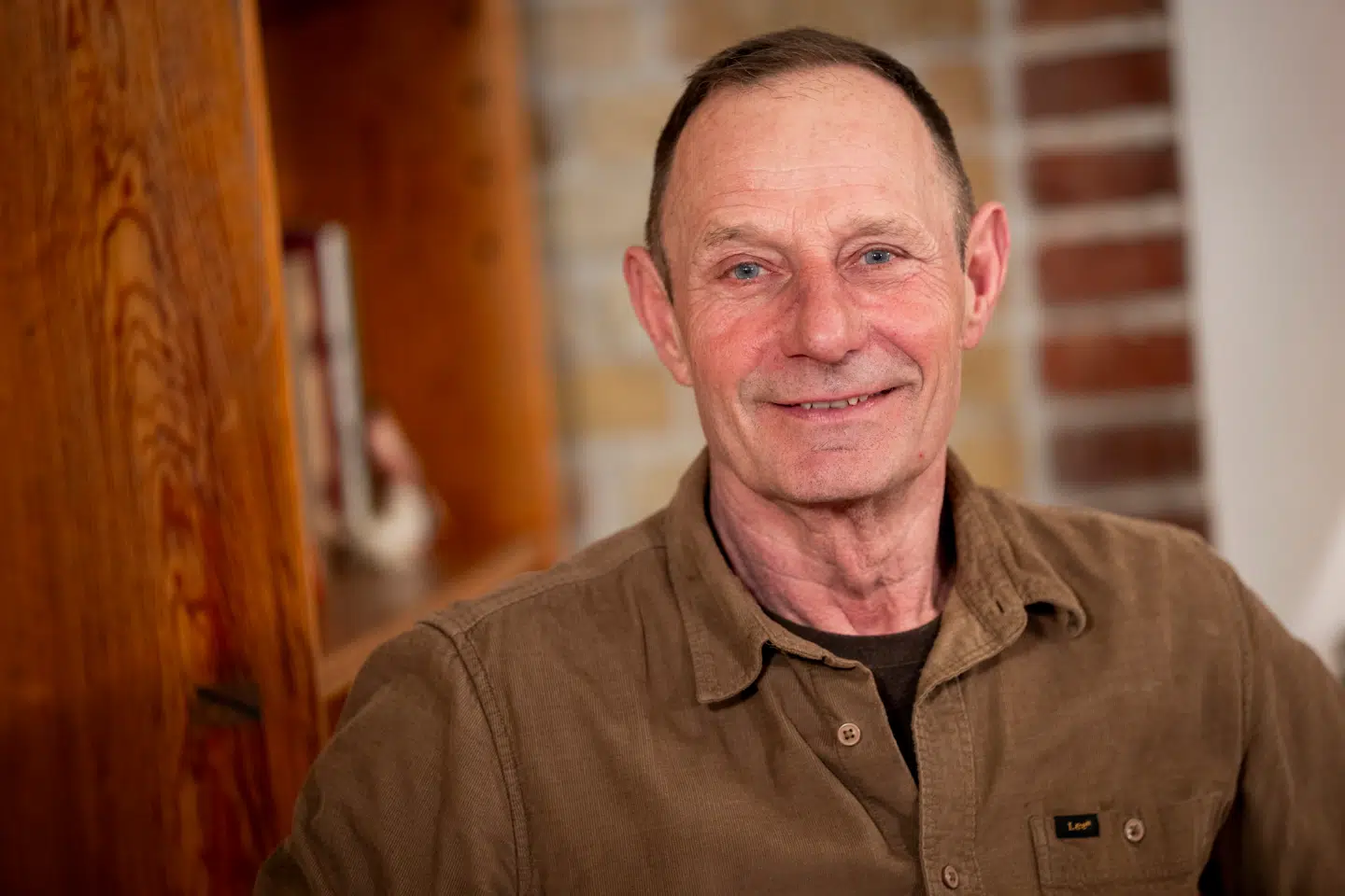 Skuespiller Jan Linnebjerg nægter at lade sig stresse over juleindkøb.