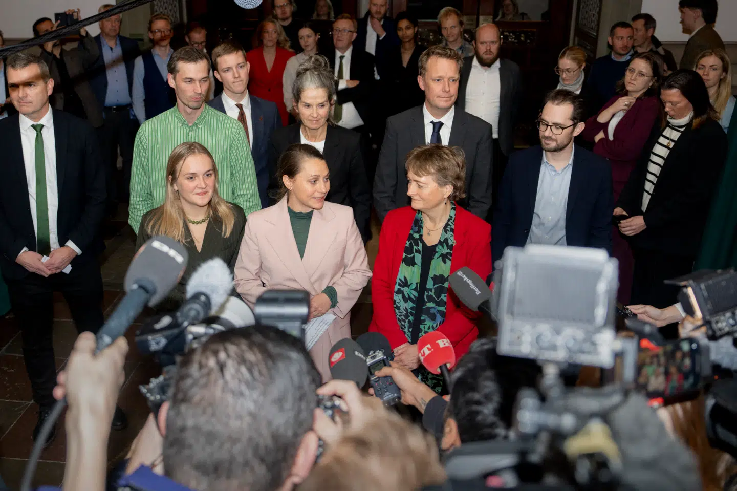 Det var ikke nogle repræsentanter fra Socialdemokratiet til stede morgenen efter kommunalvalget, da man præsenterede de nye borgmesterposter. Sisse Marie Welling løb med overborgmesterposten.