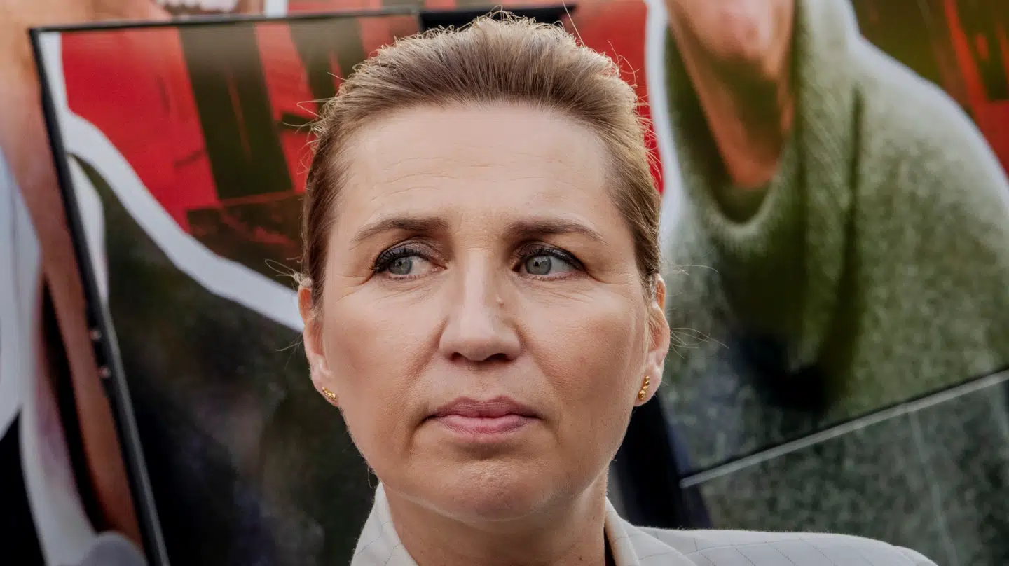 Nu rettes der kritik mod statsminister og Socialdemokratiets formand Mette Frederiksens Ukraine-kurs.