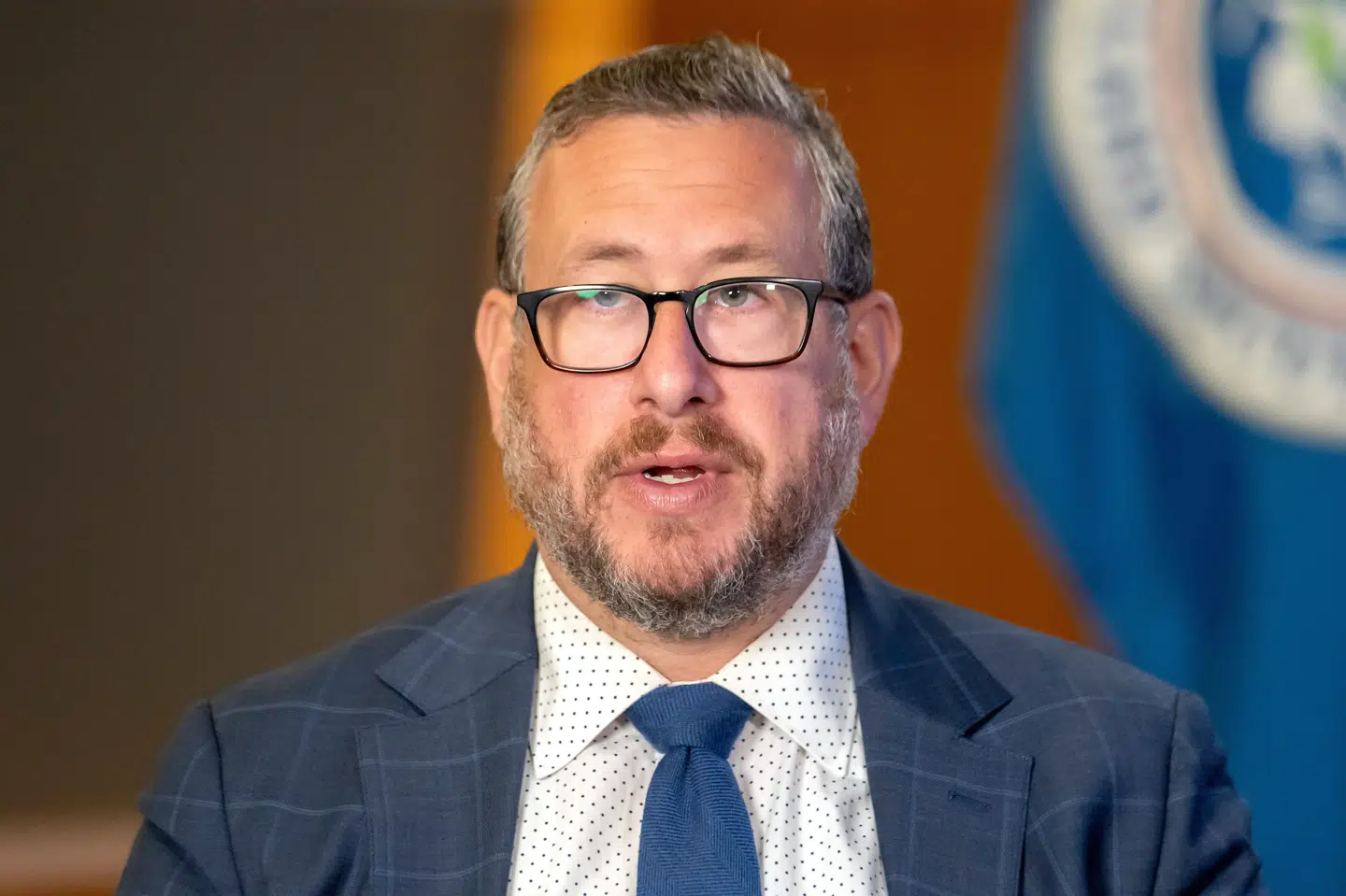 Direktør i USA's statsborgerskabs- og immigrationskontor (USCIS) Joseph Edlow skriver torsdag på X, at man i USA vil lave en omfattende gennemgang af alle udlændinge fra bestemte lande, der har permanent opholdstilladelse i landet. Udmeldingen kommer efter et angreb på medlemmer af Nationalgarden onsdag. (Arkivfoto).