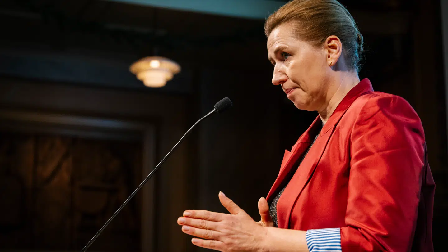 Statsminister Mette Frederiksen holder tale under Socialdemokraternes valgfest på Arbejdermuseet i København tirsdag den 18. november 2025.