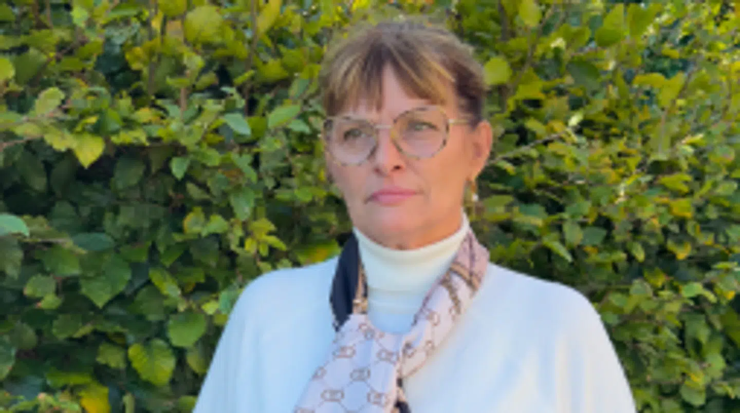 Bente Bertelsen har Crohns sygdom og har mange problemer med sine tænder.