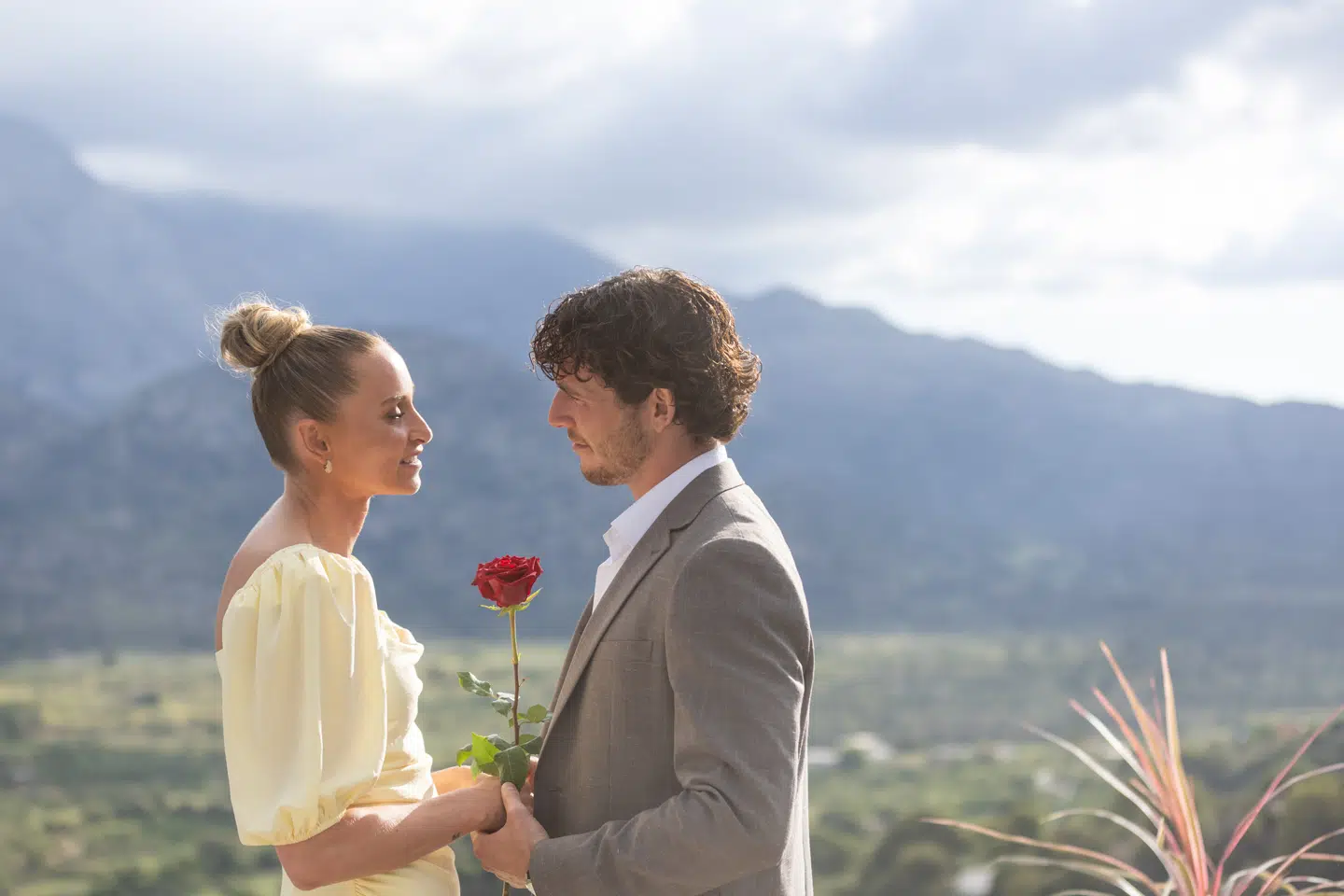 Det blev Silje Brøns Petersen, som løb med Nicklas Flenø Mikaelsens sidste rose i denne sæson af »Bachelor«. I dag er parret kærester. Den anden bachelor, Christian Hansen, besluttede ikke at forære nogen sidste rose væk.