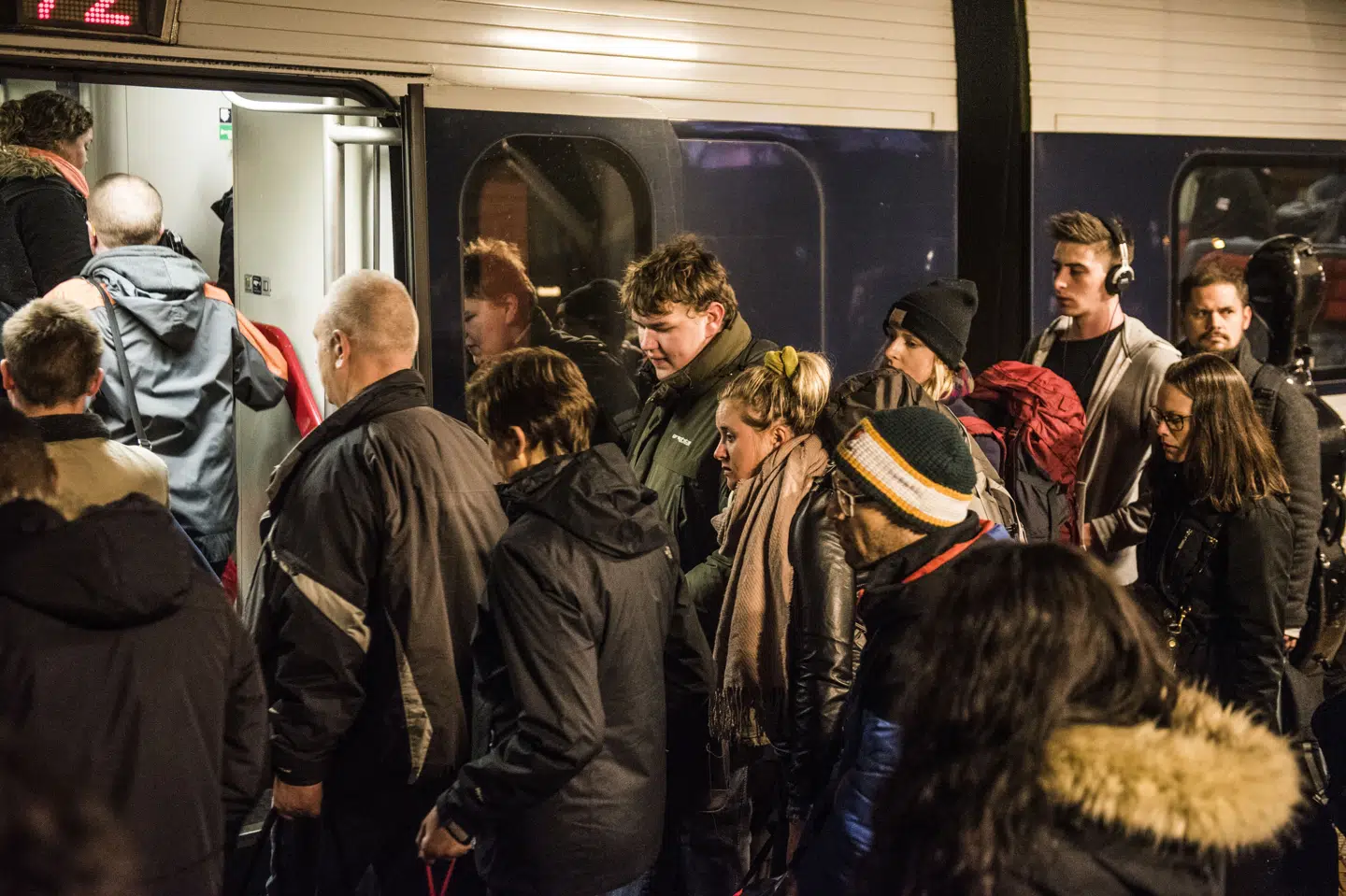 Der var juletravlhed på Hovedbanegården i København den 23. december i 2016. Igen i år bliver den travleste rejsedag lillejuleaftensdag. (Arkivfoto).