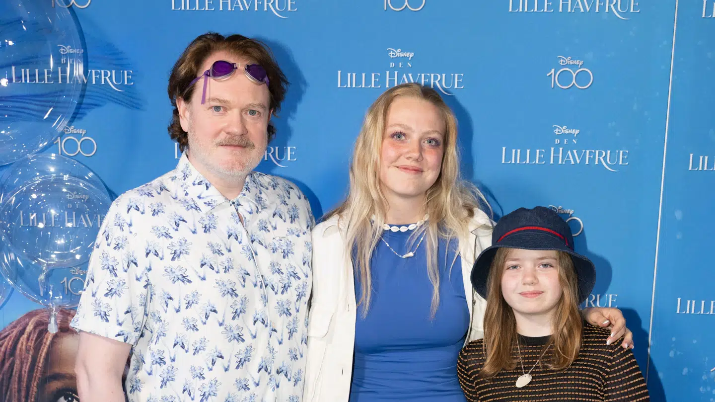 Esben Dalgaard med sine døtre Olivia og Alberte.